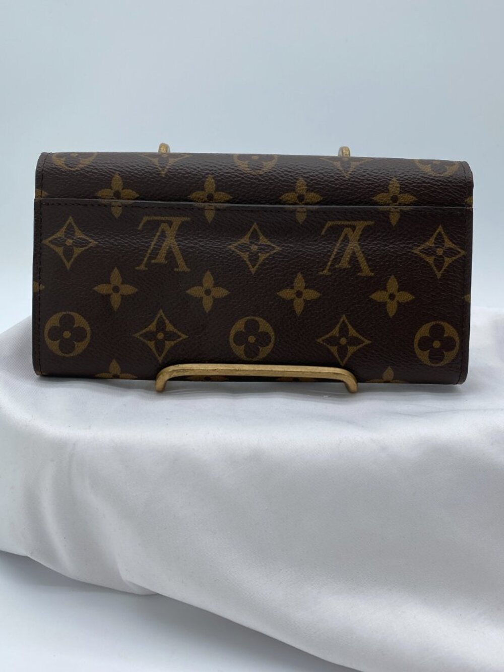 Louis Vuitton Sarah Wallet | Monogram Canvas Fuchsia Interior 🌺 Rosalie - Picture 5 of 14